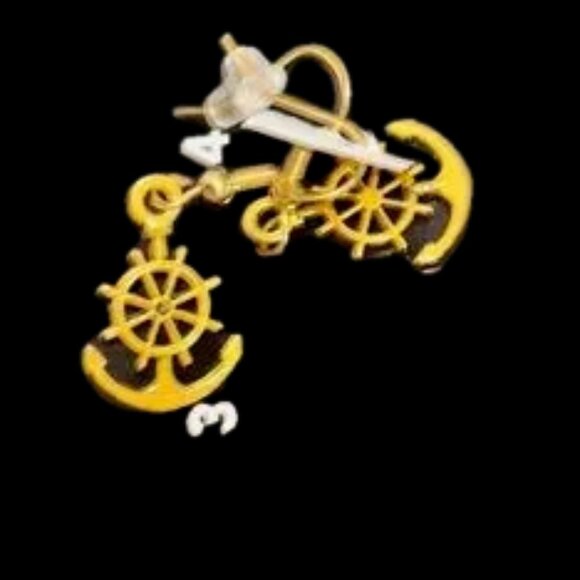 Sailor or pirate style good over stainless ladies earrings set nwt - Picture 1 of 4